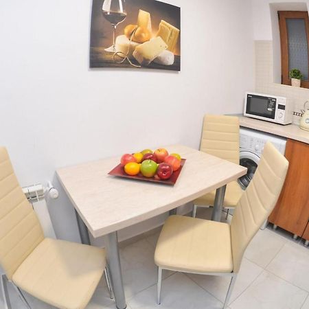 Spacious And Modern Apartment Close To Old City Bükreş Dış mekan fotoğraf